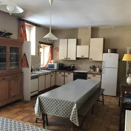 Semesterbostad Grand A Sur Sarthe *