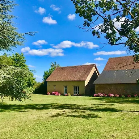 Semesterbostad Grand A Sur Sarthe *