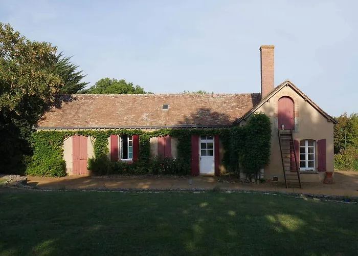 Grand A Sur Sarthe Holiday home